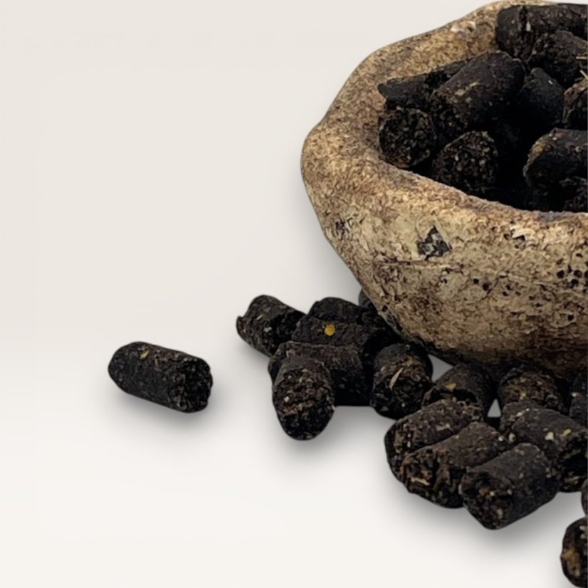 Pelety - 8 mm - Hmotnost: 10,0 kg, Velikost: 8 mm, Příchuť: Krev